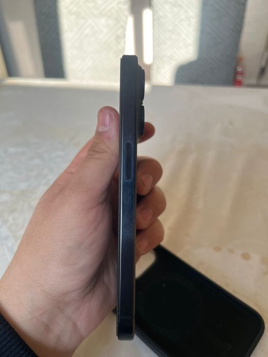 Iphone 15 Pro 256гб емкость 80%