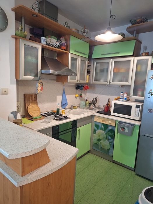 Дава се под наем Тристаен апартамент в Варна, Бизнес хотел - 88 кв.м за 720 € - Снимка #2