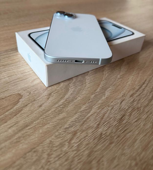 iPhone 15, 256 GB