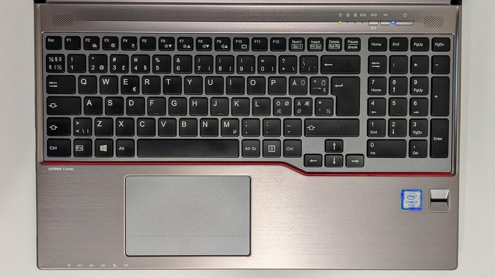 Fujitsu LifeBook E756 15.6" 1920x1080 i7-6500U 8GB RAM 256GB SSD