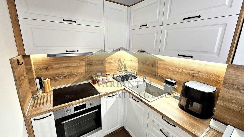 Продава се Тристаен апартамент в Варна, Младост 1 - 60 кв.м за 1190 €/кв.м - Снимка #16