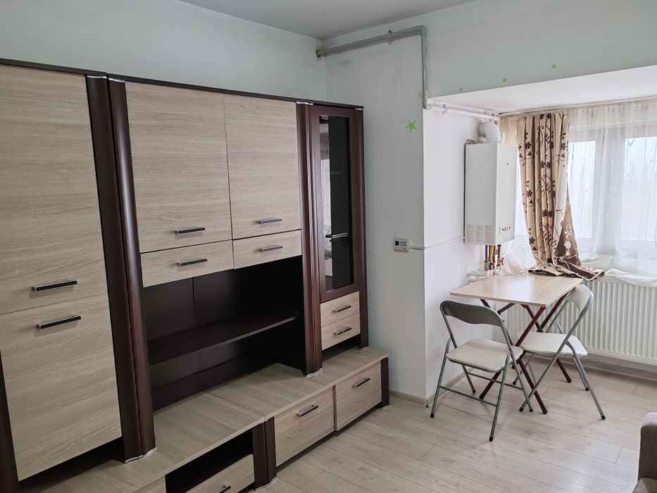 Garsoniera de inchiriat