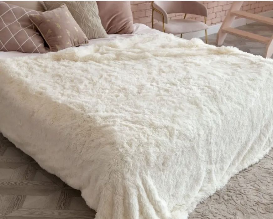 Плед,     покрывало