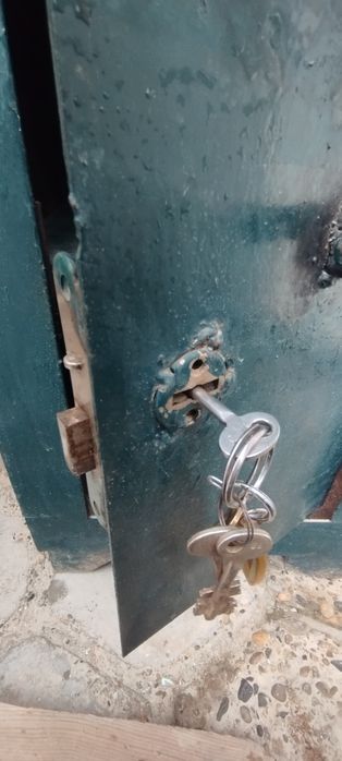 Seyf sotiladi / Продаётся с хорошим состояние