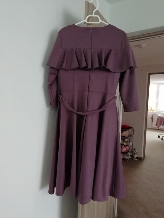 Rochie damă 40-42 , 90 RON buc.