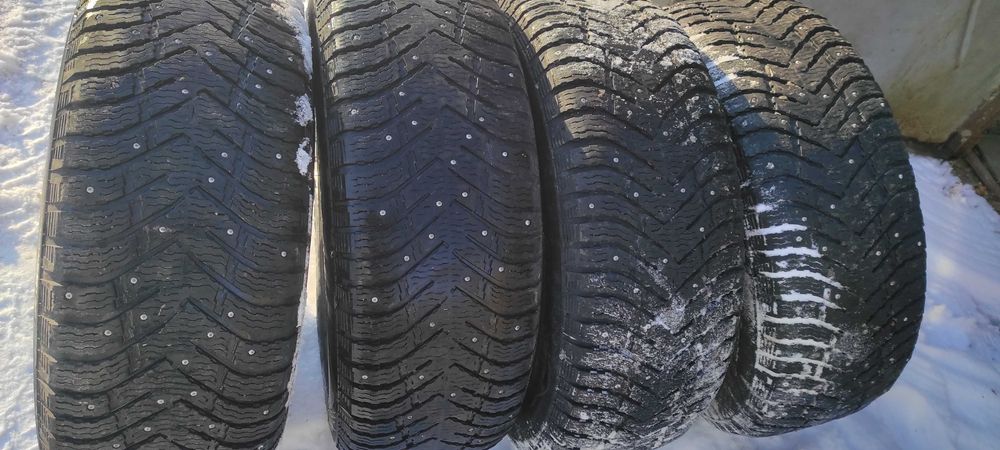 Продам комплект шин