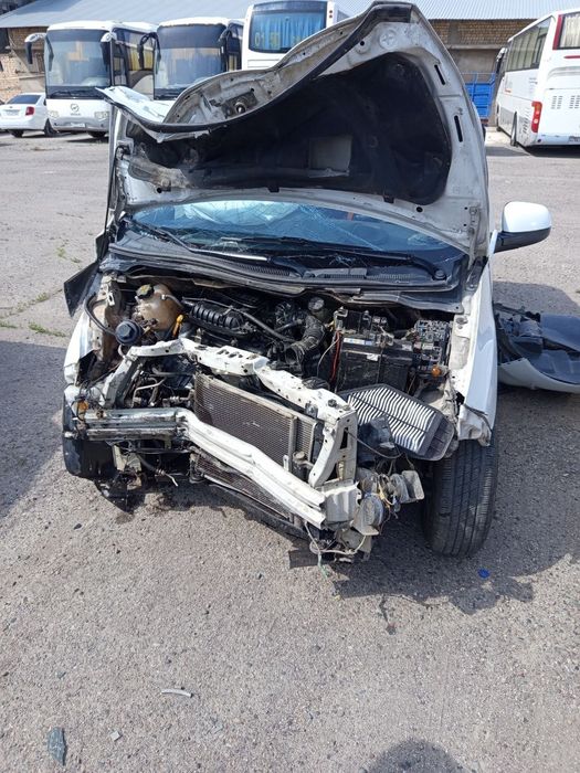 Автомобиль Chevrolet Spark