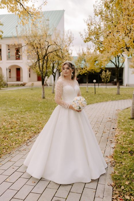 Rochie de mireasă elegantă – stil prințesă