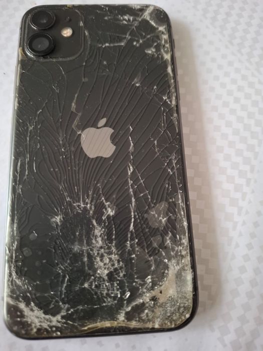 Продам iphone 11, 128 gb, 74%