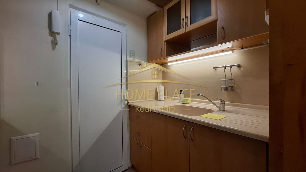 Дава се под наем Тристаен апартамент в Варна, Център - 110 кв.м за 612 € - Снимка #3