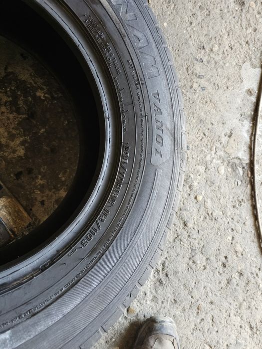 2 anvelope vara 225 70 15C Falken 2022