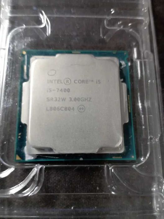 Процессор  core I5 7400