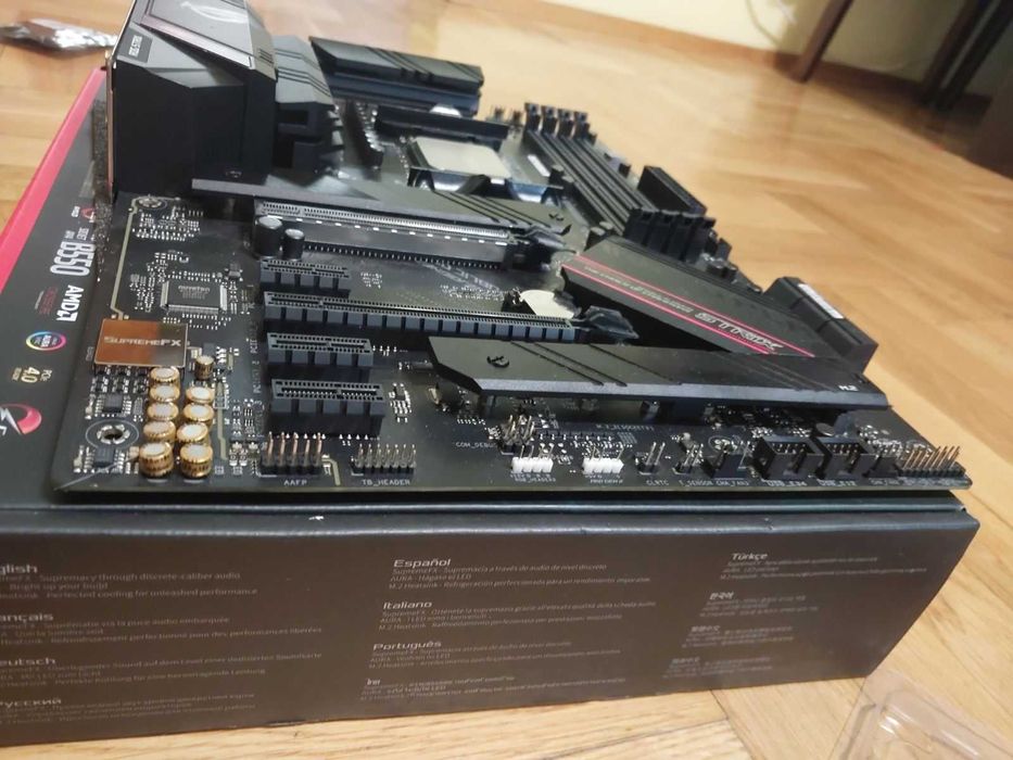 Ryzen 7 5800X + Asus Rog Strix B550-F Gaming Wi-Fi