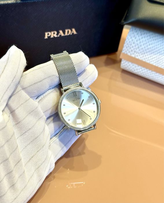 Дамски часовник Guess W1154L1