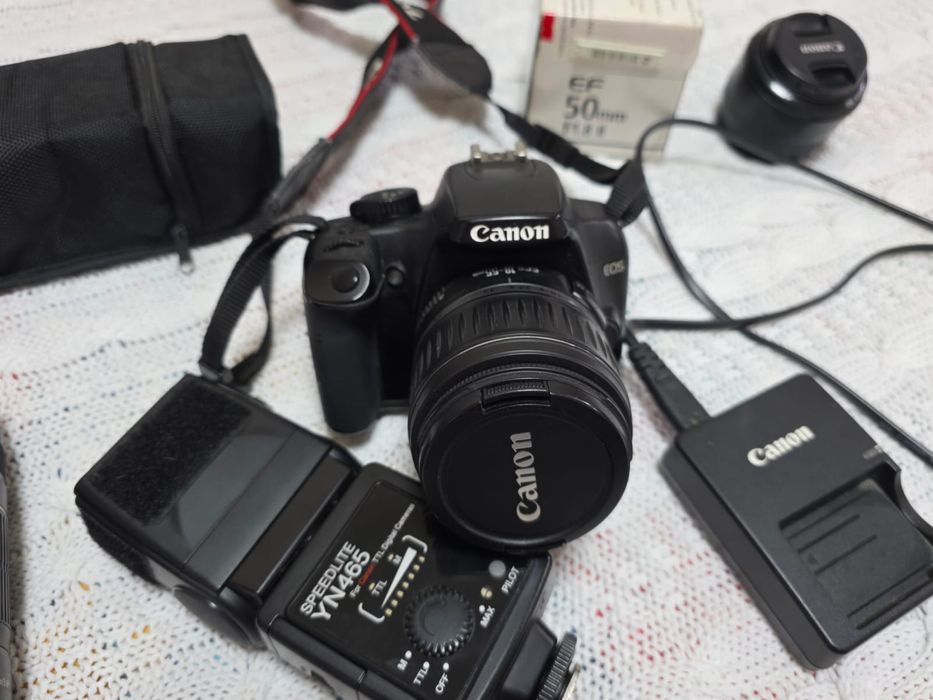 Фотоаппарат Canon 1000d