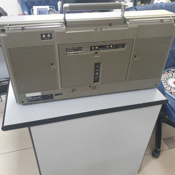 Продается магнитола SHARP GF-777