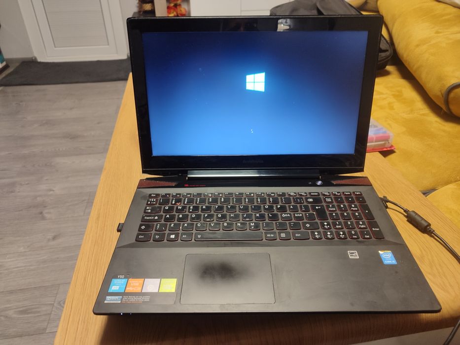 Lenovo y50 i5 512 ssd