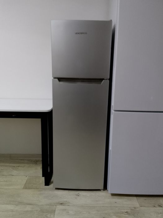 Холодильник Leadbros