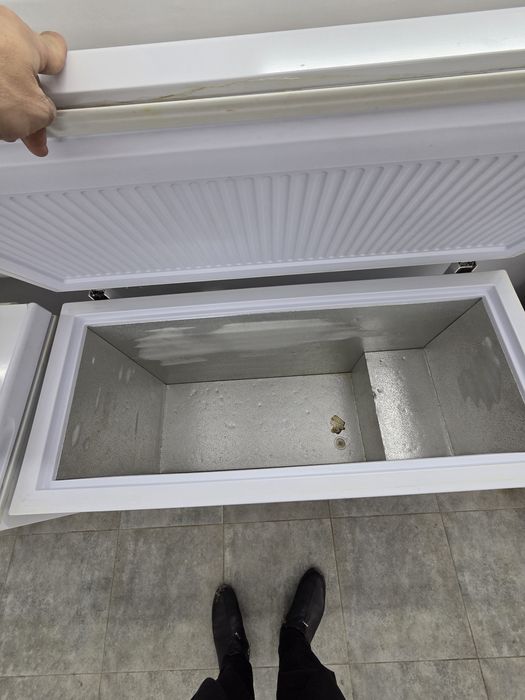 Продам морозильник