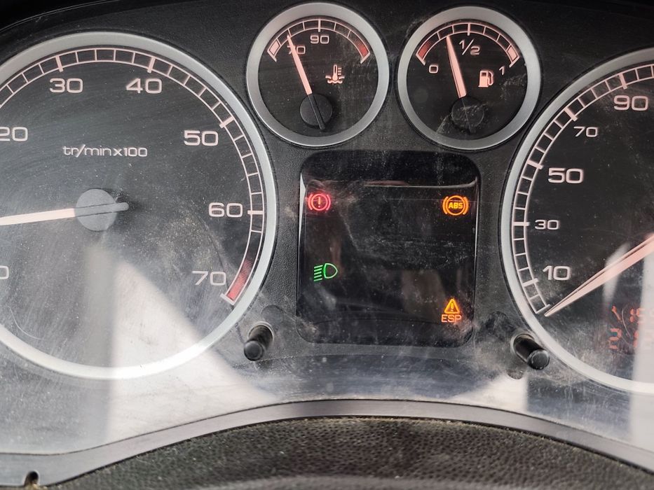 Vând Peugeot 307 ,2004, motor 1.6 benzina