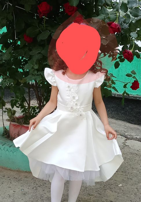 Продам платье на девочку