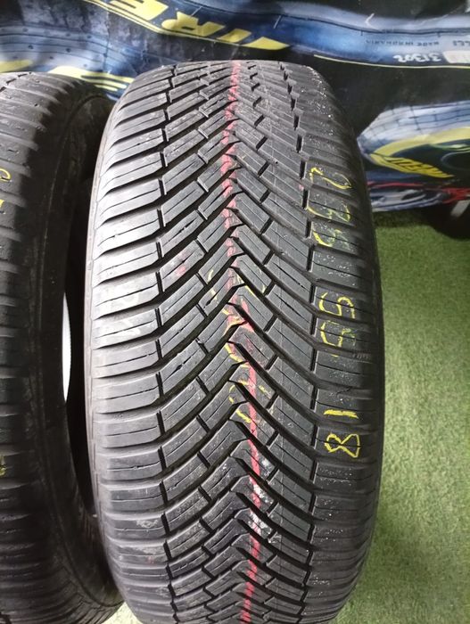 235 55 18 Continental AllSeason