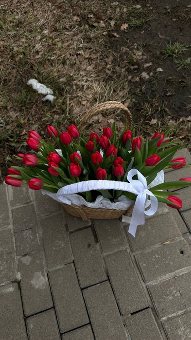 корзины из тюльпан по акции