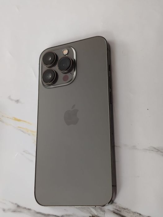 Продам  айфон 13 PRO