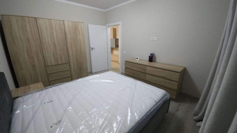 Inchiriez apartament