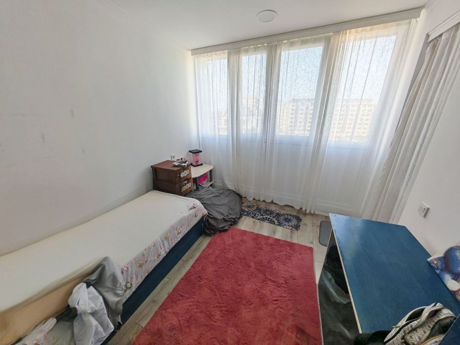 Обзаведен двустаен апартамент в Меден рудник зона А - преустроен в тр