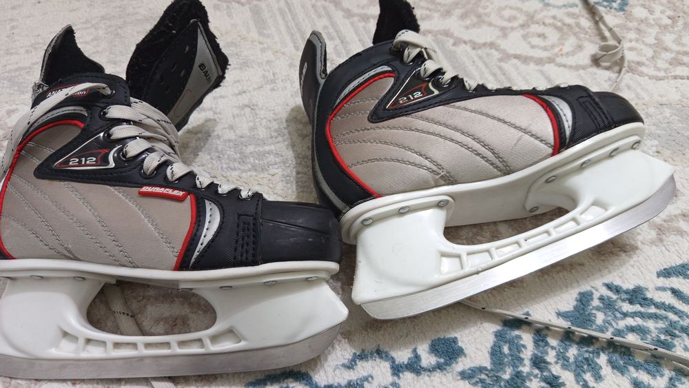 Хоккейные коньки, 39-40 размер