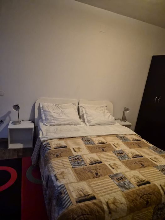 Inchiriez apartament pt Untold