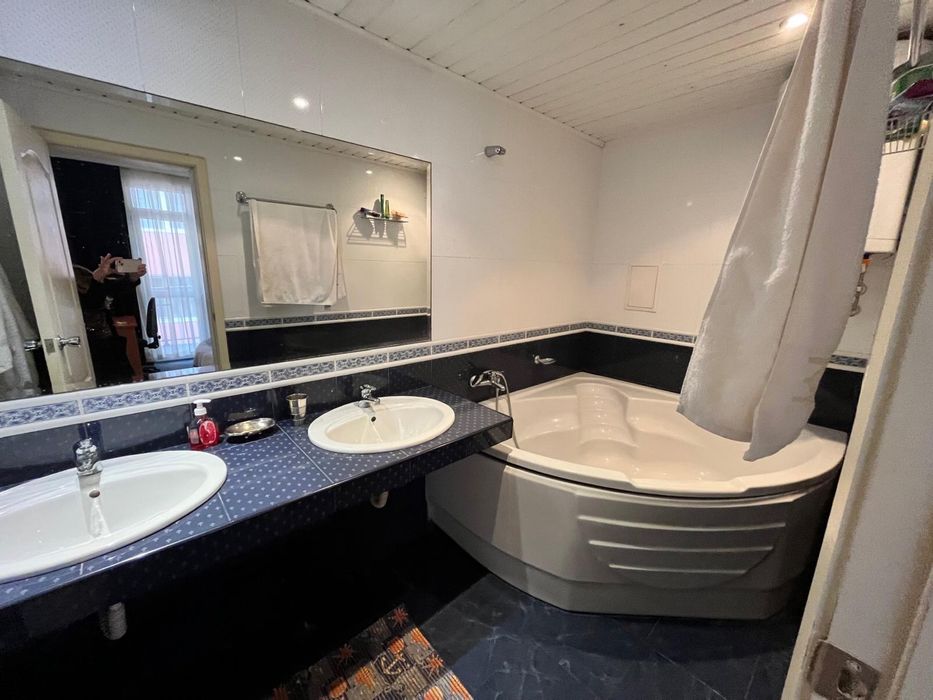 Под наем студио със зона за спалня, за 3-4 човека- гр. Несебър, център