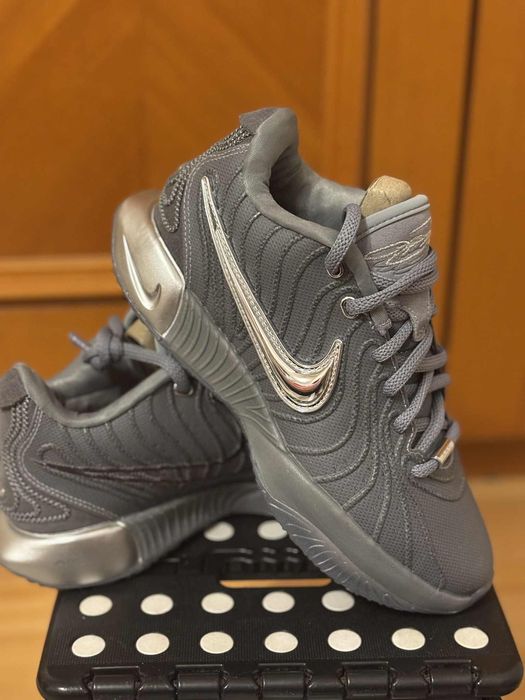 Adidași nike originali , achiziționați din reprezentanta nike