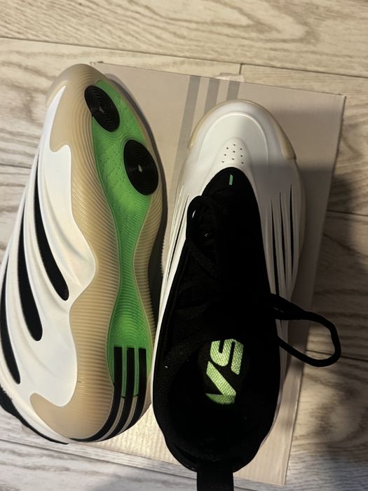 Adidasi Adidas Harden Volume 9