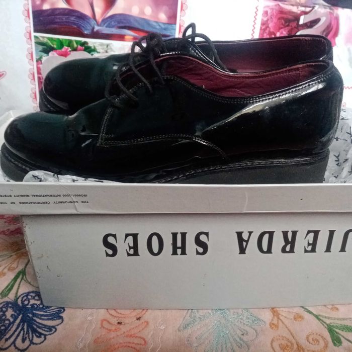 Продаются  женские туфли-полуботинки. Турция. б/у