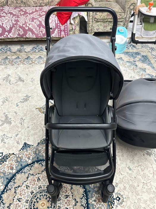 Продается коляска аnex