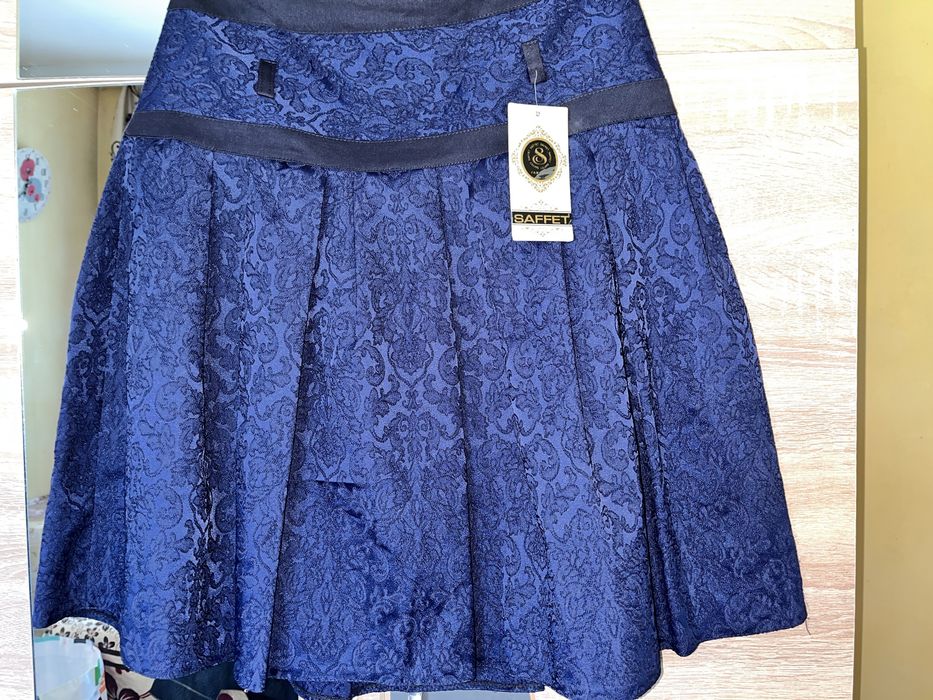 Fuste dama marimea 42