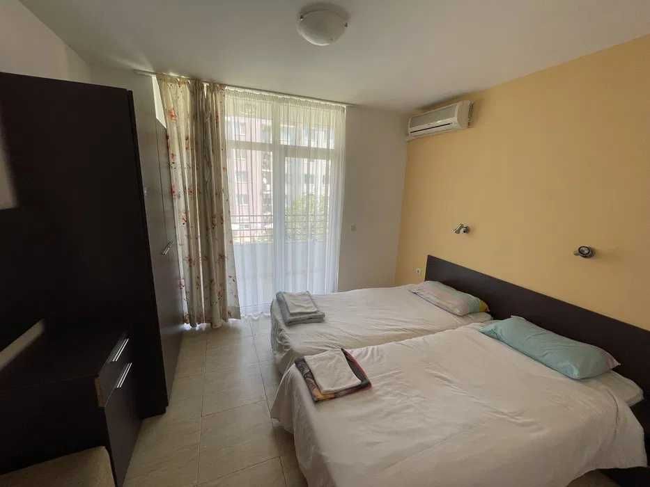 Дава се под наем Тристаен апартамент в к.к. Слънчев бряг - 100 кв.м за 311.1 € - Снимка #3