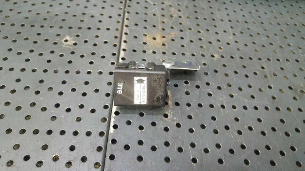 Releu hyundai santa fe 2 cm 9477027800
