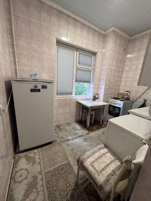 Продам квартиру 1 комната (балкон 2*3) башлык