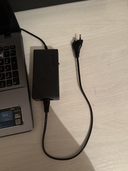 Ноутбук Aser сатылады жұмыс жасап тұр