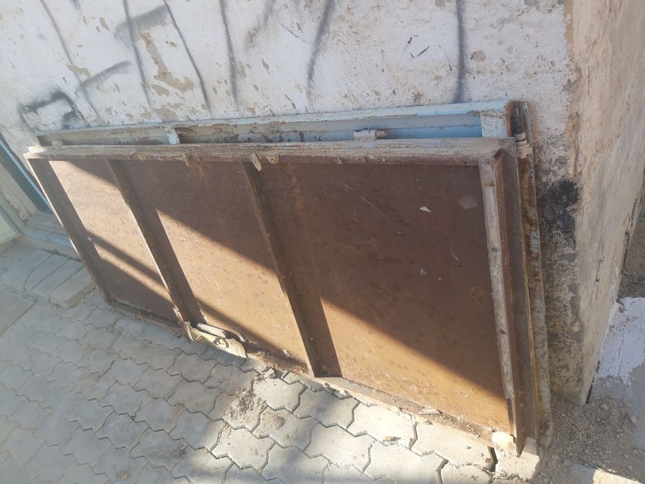 Әр түрлі темірлер бар