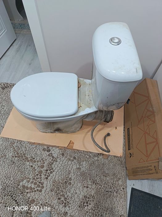 Унитаз бу продам