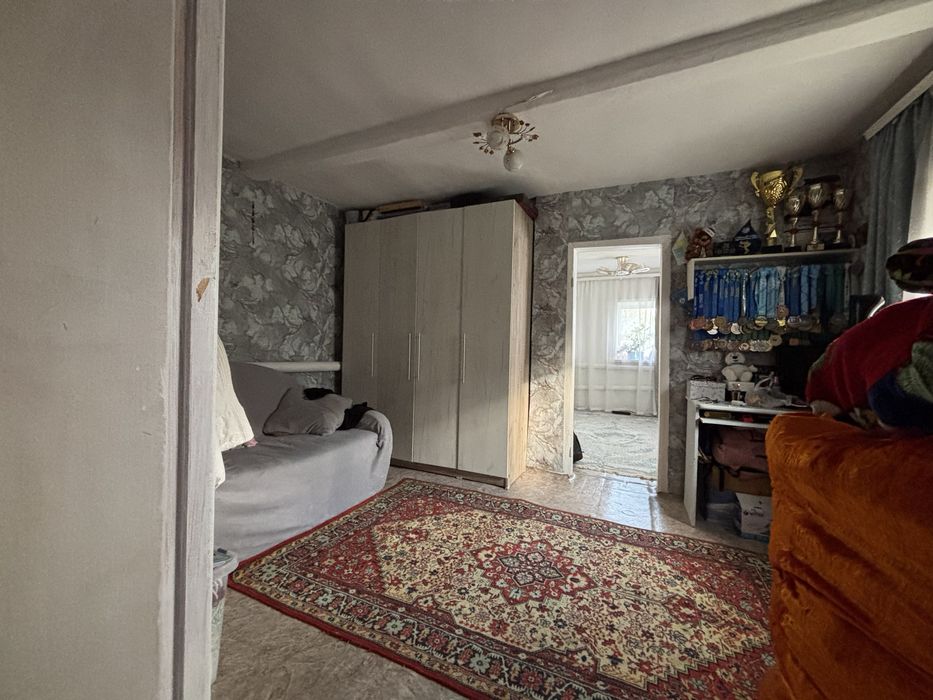 Срочно продам два дома