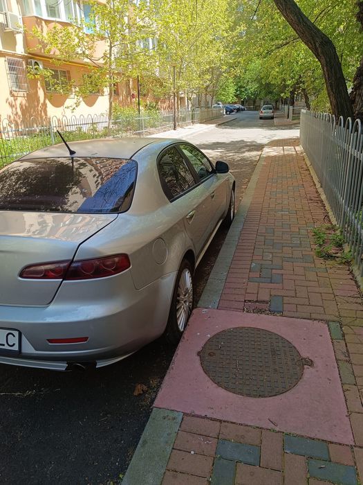 Vând  Alfa Romeo 159