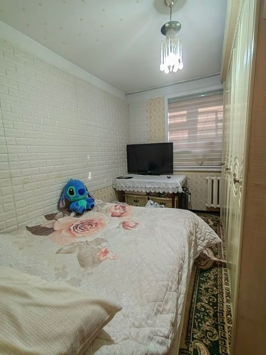 Продам 3 ком вдоль дороги на Гагарина под нежилое