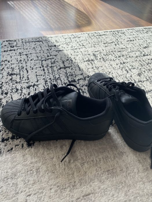 Vand adidasi Adidas de piele 37