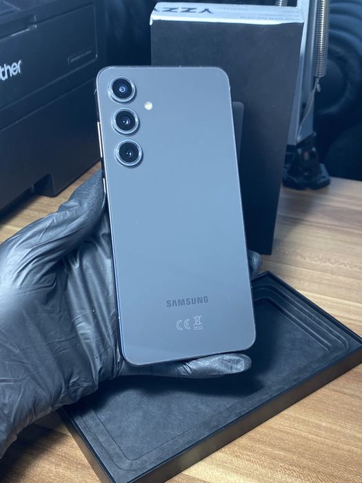 Samsung S24 FE, 128 GB, Graphite, Foarte bun, Cod produs: 4817