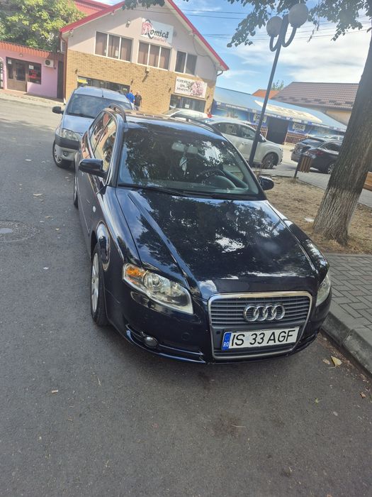 Vând  Audi A 4 break.